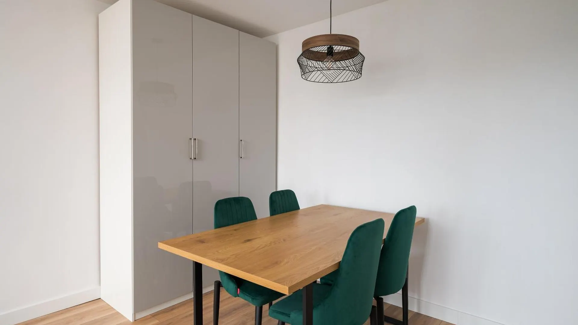 Elblaska Modern Apartment Warsaw Poland